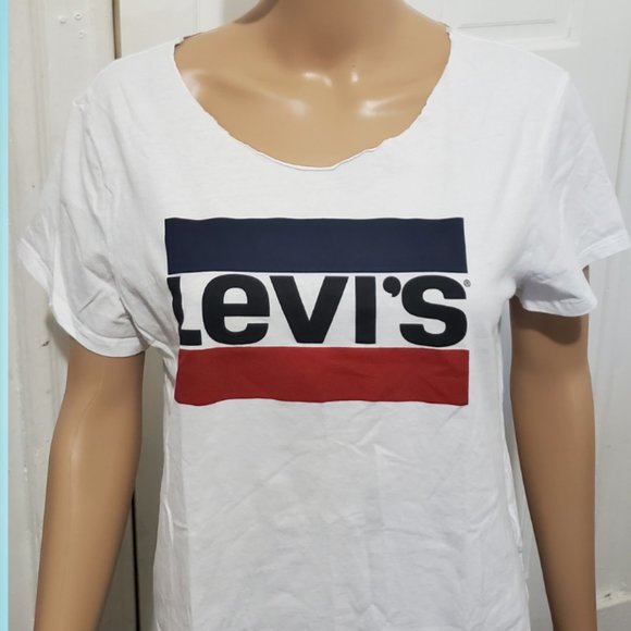 Levi's T-shirt with Raw Neckline Size L NWOT - Picture 2 of 4